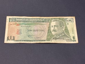 1 QUETZAL